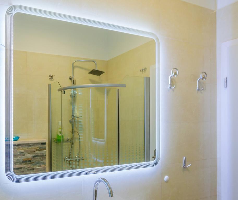 Chic Apartment In Center Split Phòng bức ảnh