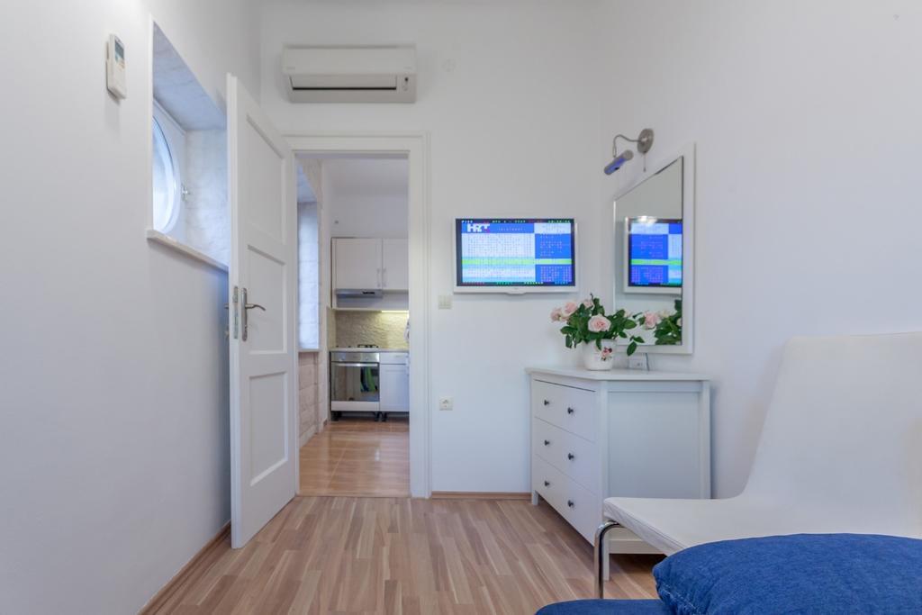 Chic Apartment In Center Split Phòng bức ảnh